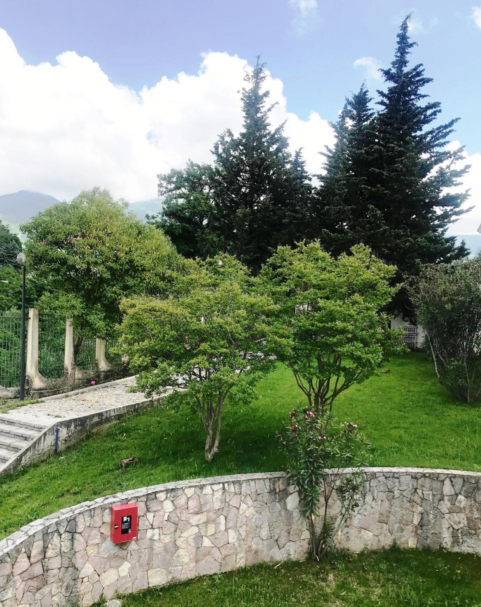 Chateau Linza Resort Tirana Buitenkant foto