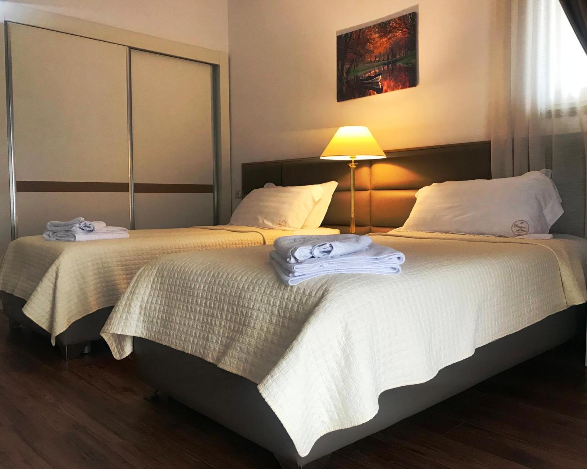 Chateau Linza Resort Tirana Buitenkant foto