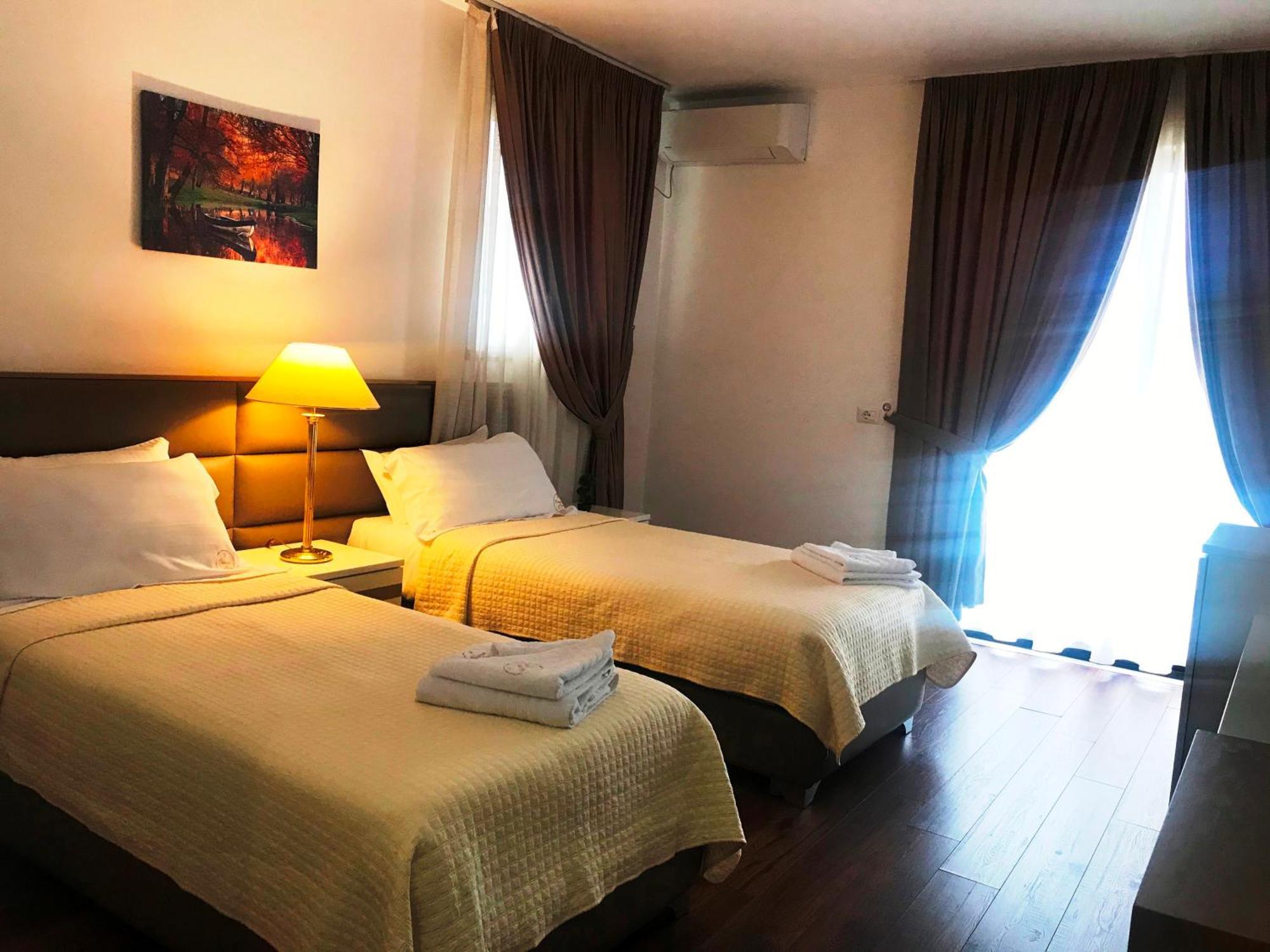 Chateau Linza Resort Tirana Buitenkant foto