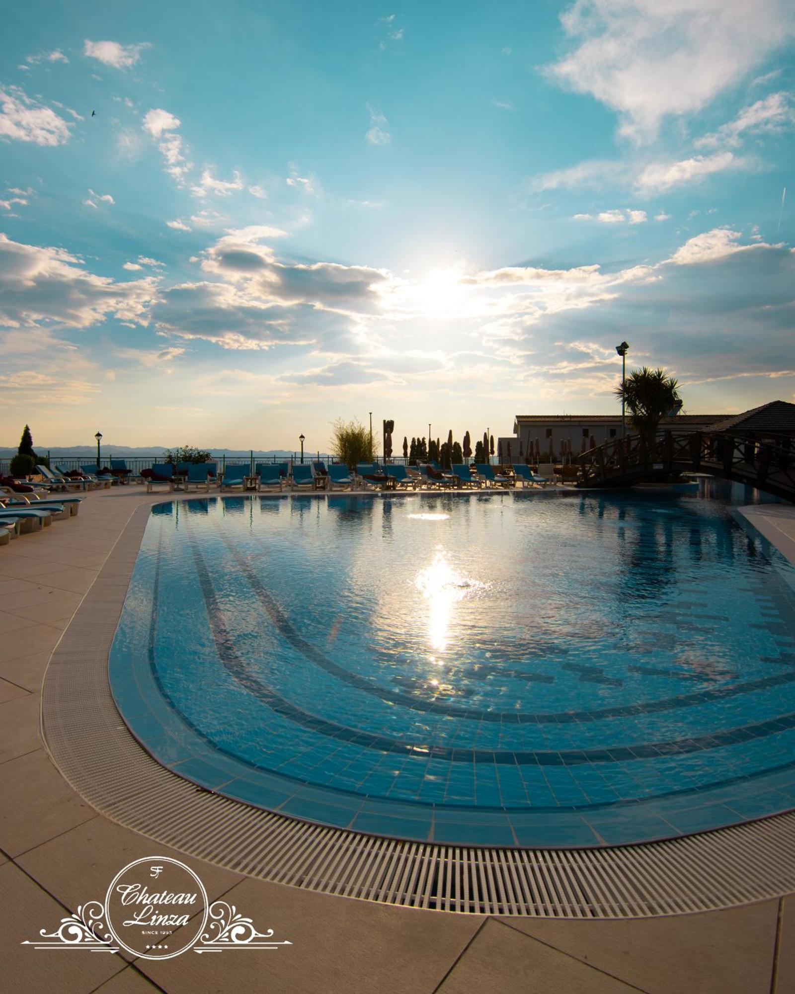 Chateau Linza Resort Tirana Buitenkant foto
