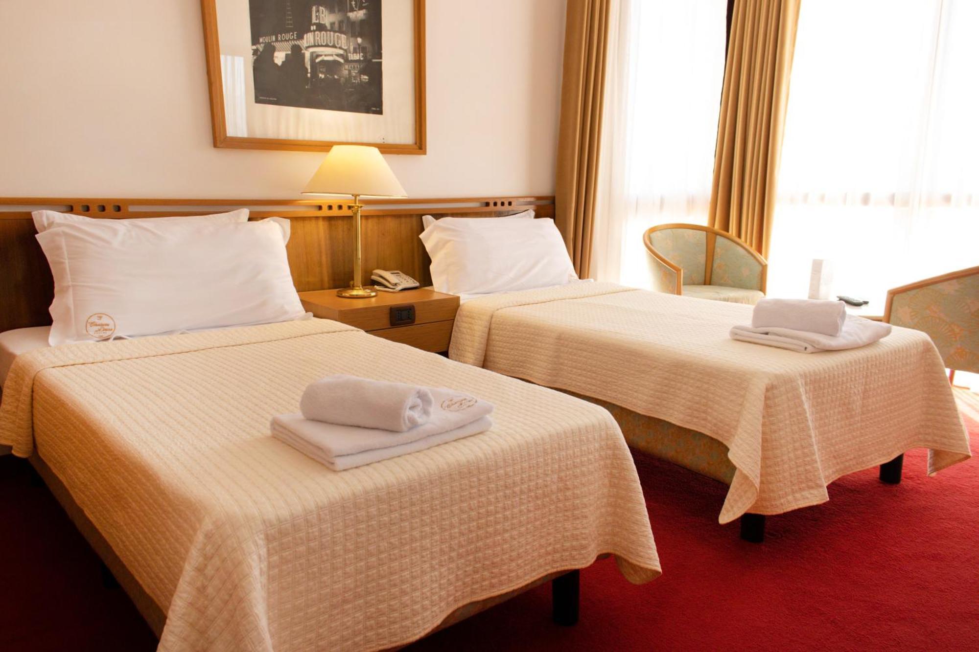 Chateau Linza Resort Tirana Buitenkant foto