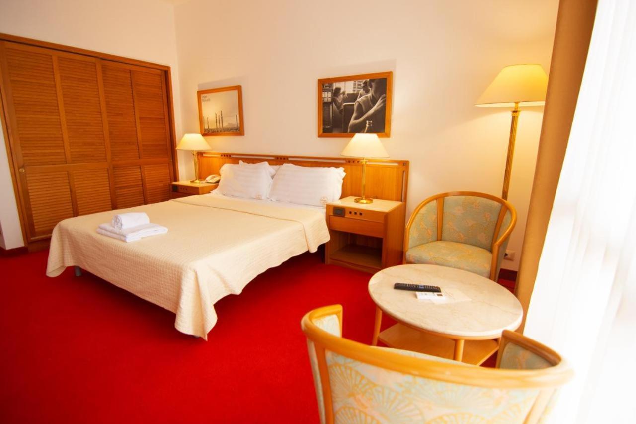 Chateau Linza Resort Tirana Buitenkant foto