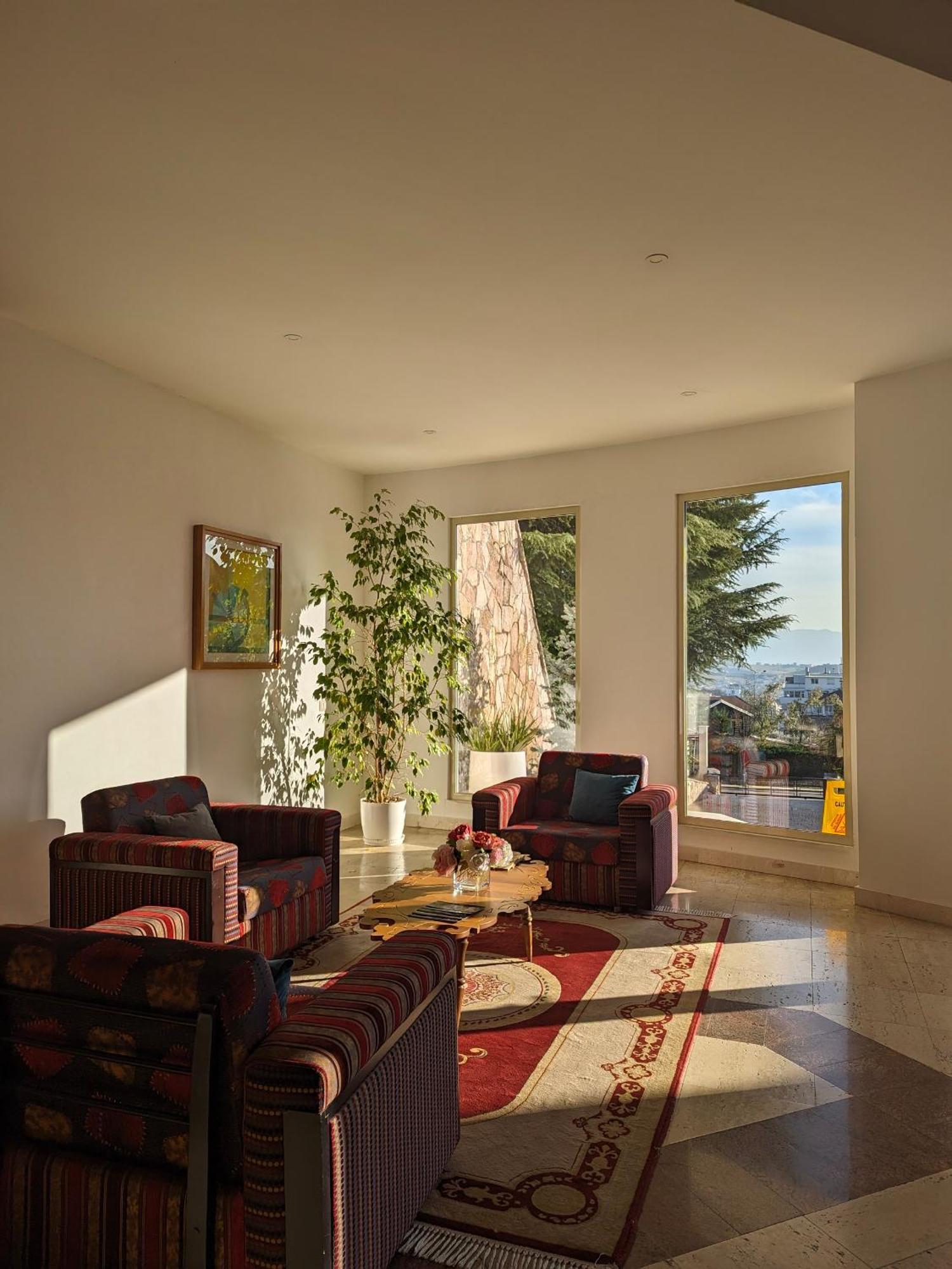 Chateau Linza Resort Tirana Buitenkant foto