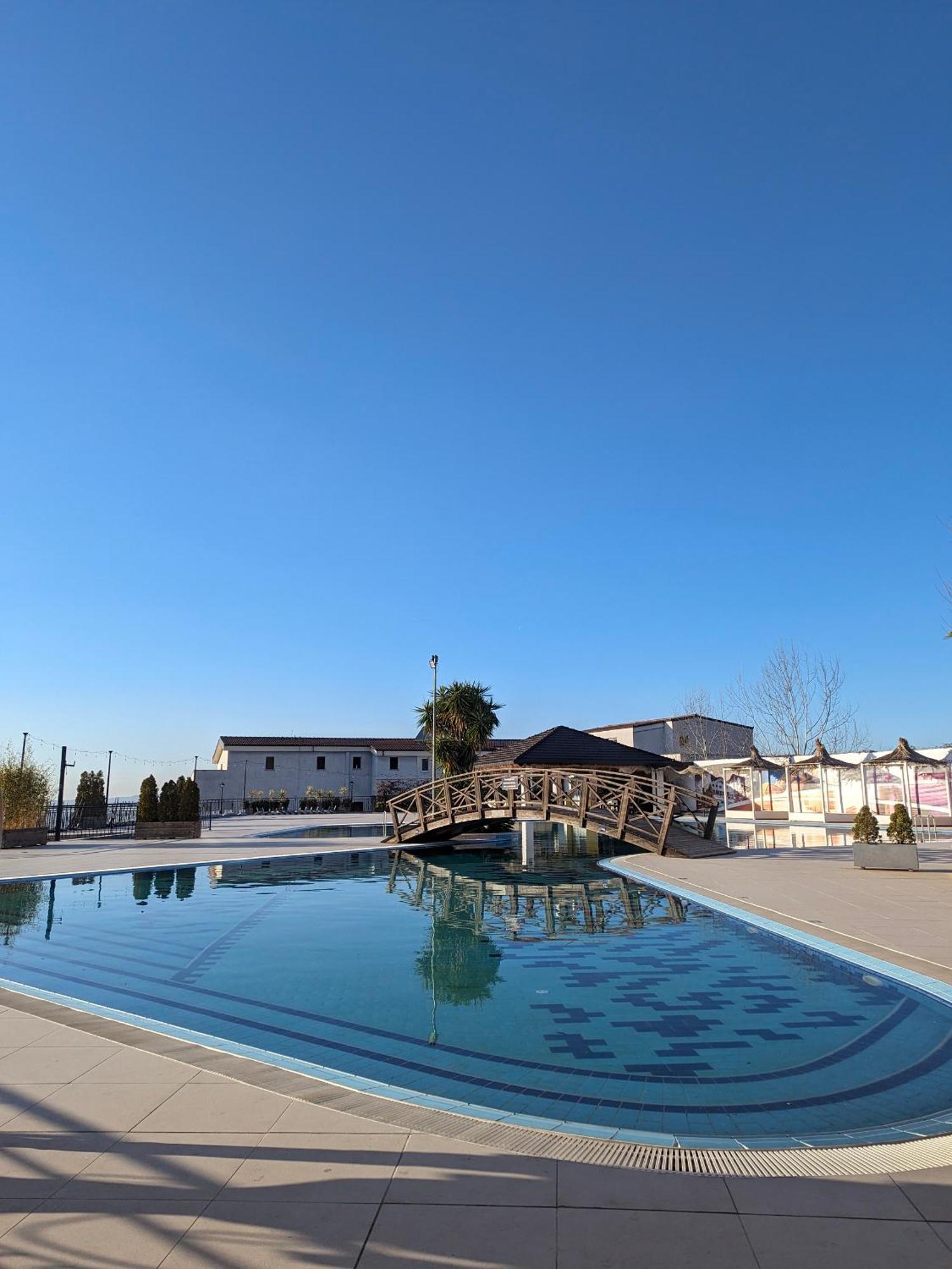 Chateau Linza Resort Tirana Buitenkant foto